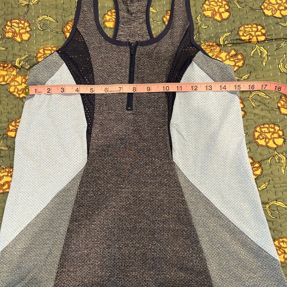 Lorna Jane tank